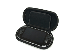 ゲームテック製PS Vita用アクセサリとの併用も可能！